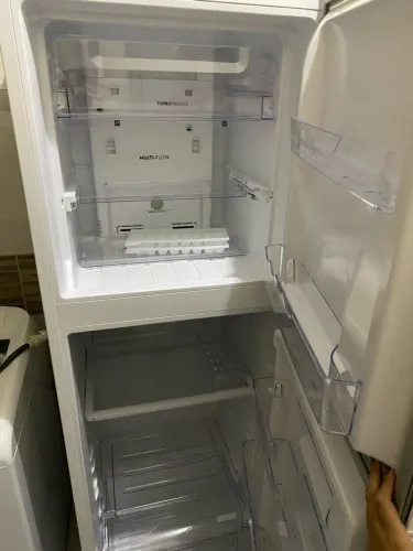 Vendo geladeira Electrolux frost free