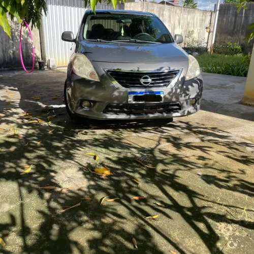 Nissan Versa SL 1.6 16V Flex Fuel 4P Mec. 2014