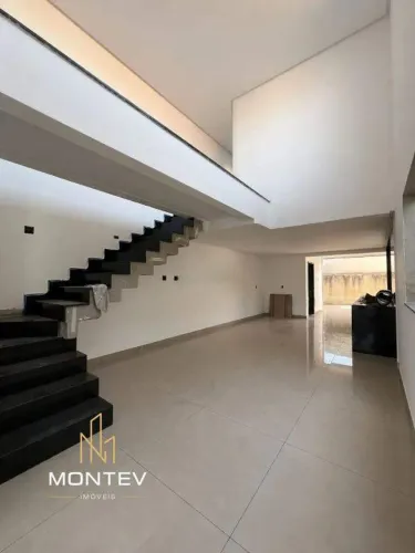 Casa à venda, 3 quartos, 3 suítes, 2 vagas, Manoel Valinhas - Divinópolis/MG