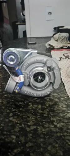 Turbina automotivo da marca Master Power Turbo, modelo NB020 A/R.42 com carcaça fria