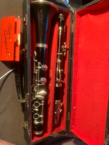 clarinete antigo da marca brasileira Weril.
