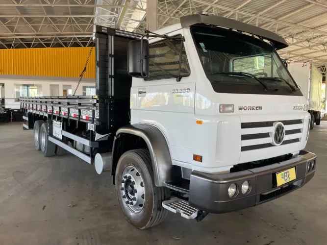 VW 23.230 2016 Truck Carroceria Nova