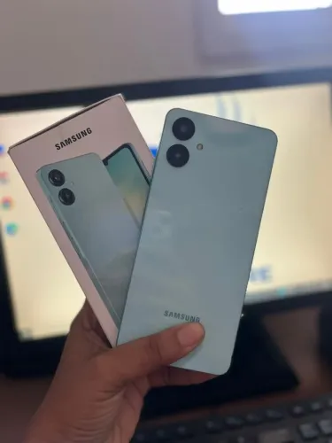 GALAXY A06 4G 128GB ROM 4GB RAM VERDE SEMINOVO TODO ORIGINAL R$449,00 A VISTA COMPLETO