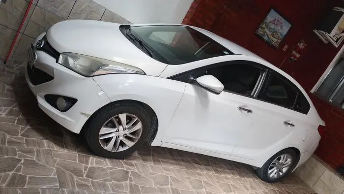 Hyundai HB20S Premium 1.6 Flex 16V Aut. 4P 2015