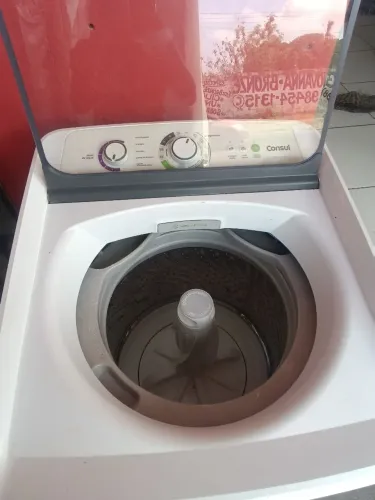 MÁQUINA DE LAVAR ROUPA