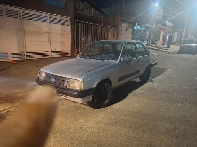 Vendo chevet inteiro
