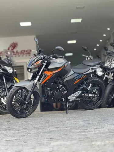 YAMAHA FZ25 FAZER 2025