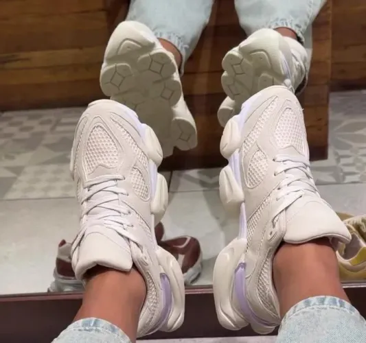 Tenis branco feminino