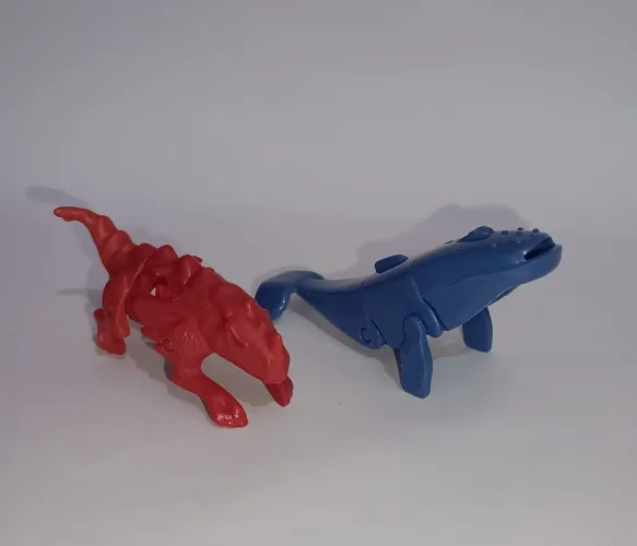 2 miniaturas Kinder Ovo 