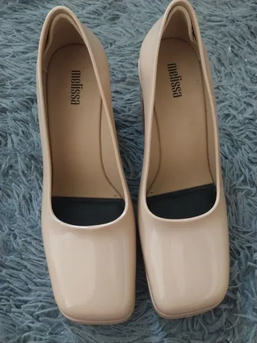 Melissa original em perfeito estado
