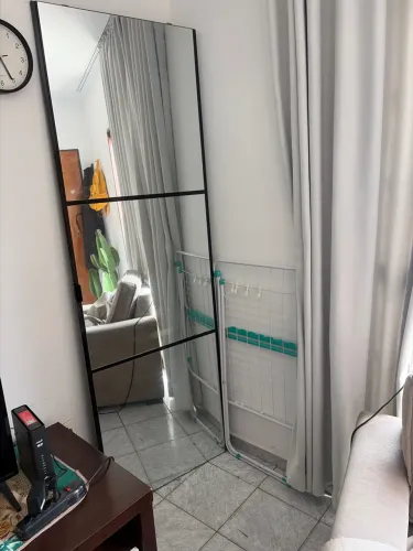Porta de guarda roupa com espelho 