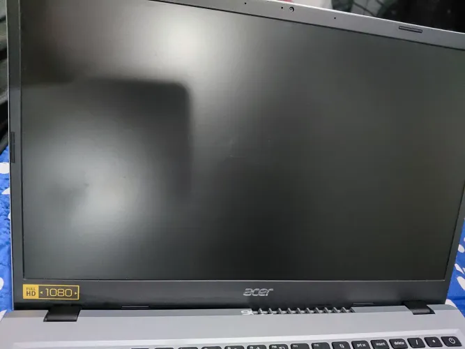 Notebook pouco tempo de uso * 