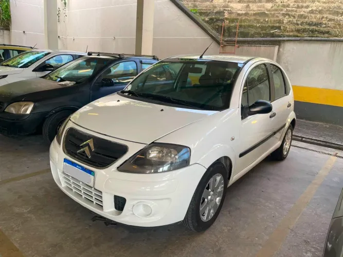 Citroen C3 GLX 1.4/ GLX Sonora 1.4 Flex 8V 5P 2012
