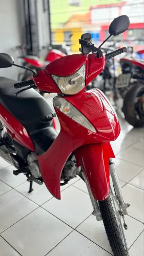 Biz 125 vermelha