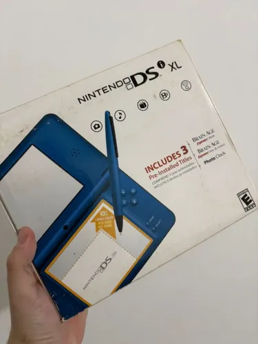 Nintendo DSi XL azul + R4 
