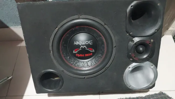 Caixa de som trio