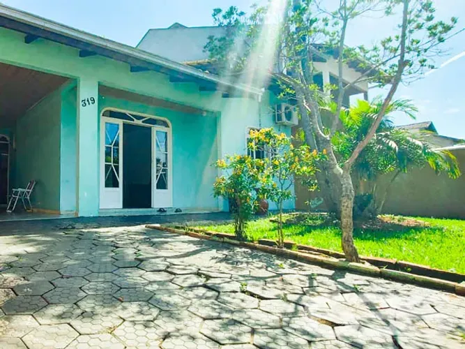 Casa | Joinville | Adhemar Garcia