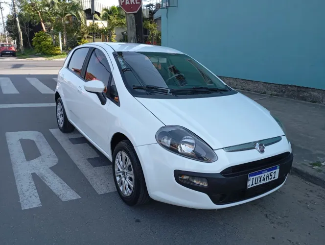 Fiat Punto Attractive 1.4 Fire Flex 8V 5P 2014