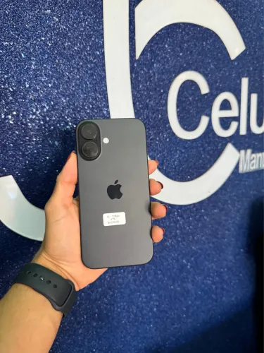 iPhone 16 muito novo 