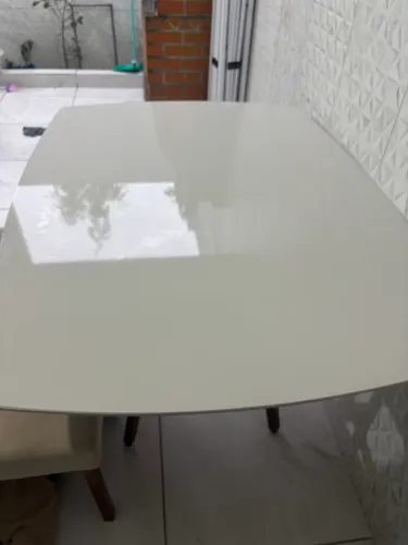 Mesa com 4 cadeiras