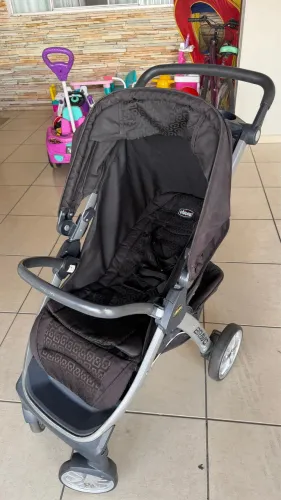Kit Carrinho de bebê 3 em 1 travel system trio Chicco Bravo