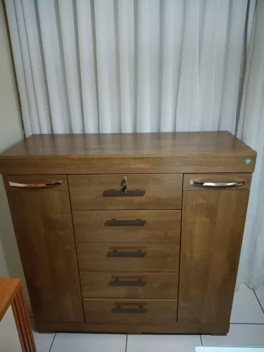 Comoda belíssima semi nova MDF