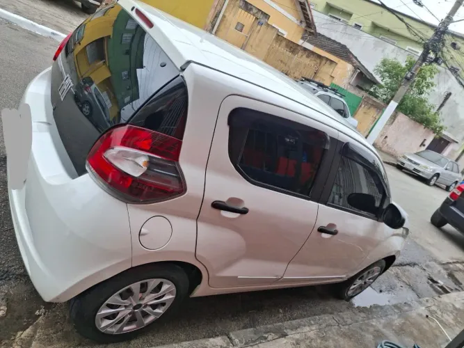 Fiat Mobi Like 1.0 Fire Flex 5P. 2019
