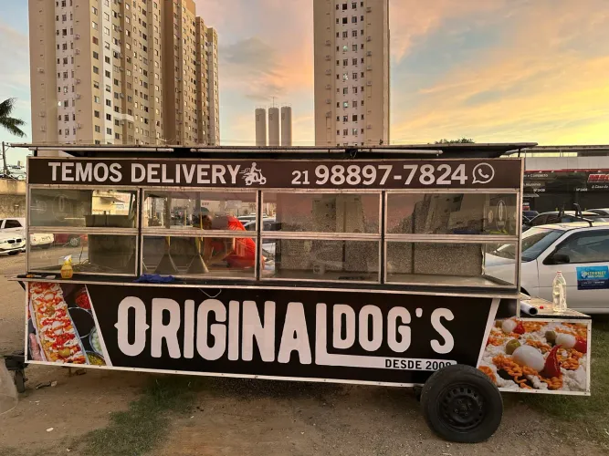 Vendo barraca de lanche de 5 metros