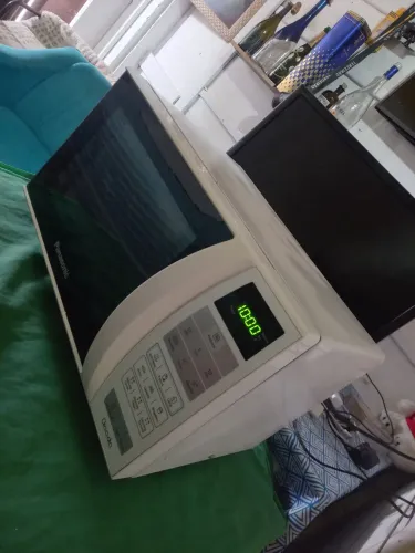 Micro-ondas Panasonic dia dia 21 litros com 3 meses de garantia