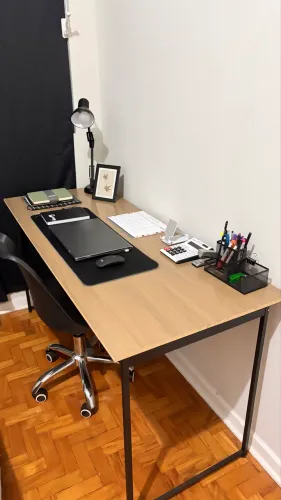 Mesa de escritório + cadeira