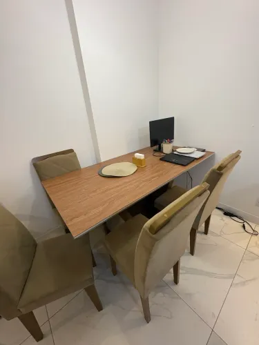 Mesa de Jantar 6 cadeiras