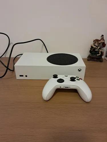 Xbox series s semi novo ENTREGO SÓ PARA ITAPETININGA