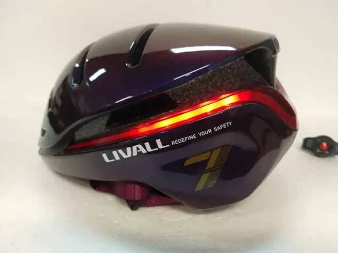 Capacete bike eletrônico