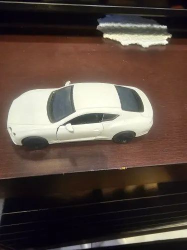 Carrinho de metal 
