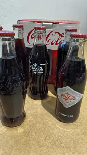 Coleção garrafas comemorativas 100 anos Coca-Cola 237ml - 06 unidades