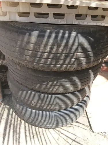 Pneu 175/75 meia vida