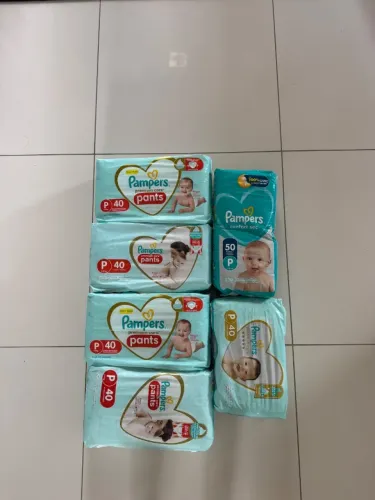 Vendo 6 Pacotes de Fraldas Pampers - Tamanho P