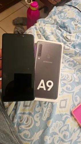 Celular Samsung Galaxy A9
