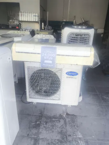 Vendo ar inverter 24 mil BTUs Carrier com instalação