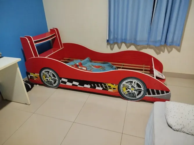 Vendo ou troco.Cama carro excelente condições. Vendo ou troco
