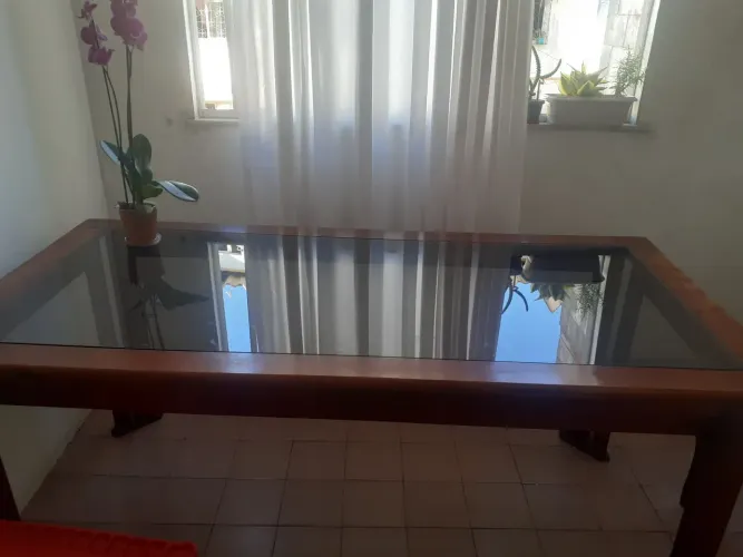 Mesa de madeira.