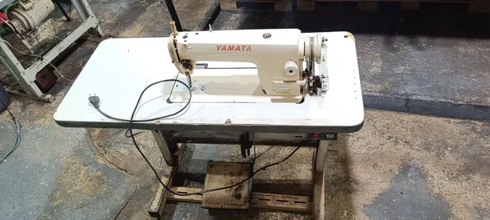 Máquina Reta Industrial da YAMATA