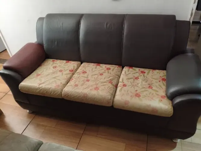 Sofá 3 lugares 