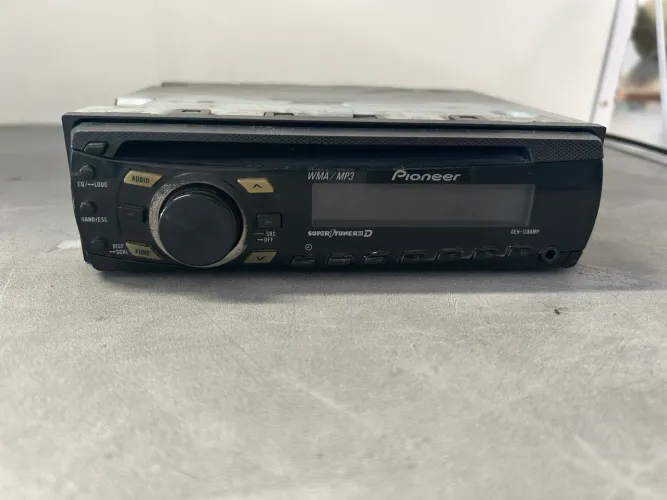 Rádio pioner não funciona 