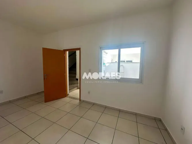 Apartamento com 2 quartos para alugar, 50 m² por R$ 1.550/mês - Centro - Bauru/SP