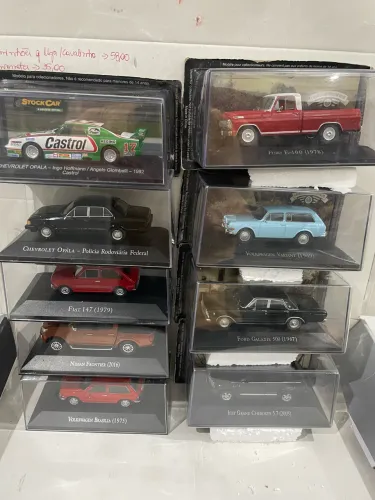 Miniaturas 1/43 em perfeito estado