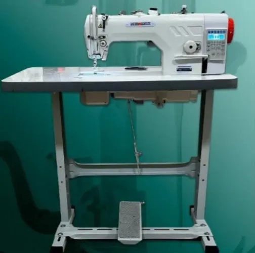 Máquina de Costurar e bordar nova