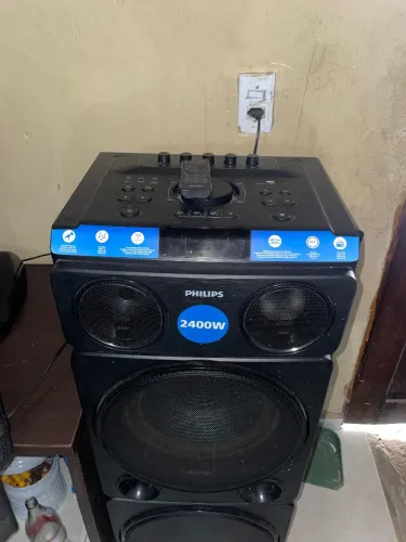 Vendo som torre Philips 2400w