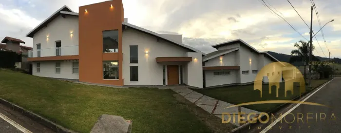 Mansão à venda em condomínio de Alto Padrão em Atibaia