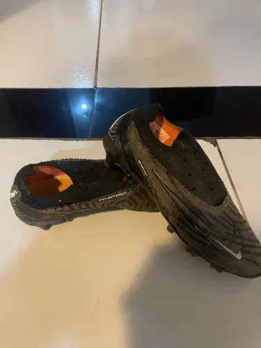 Chuteira Nike Phantom GX Gripknit Campo Original  ( Usada por pouco tempo )